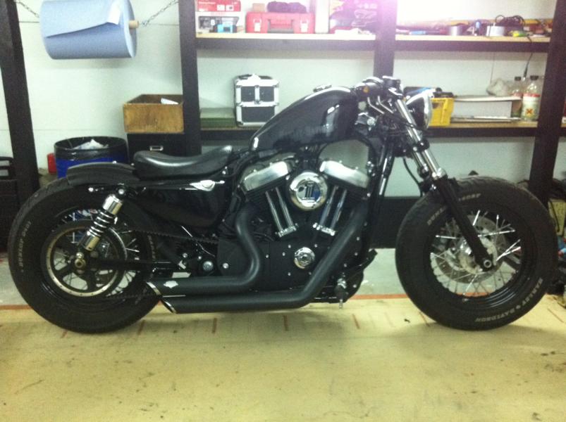 Forty Eight mit tiefer gesetztem Tank
